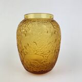 “Biches” crystal vase by Lalique – Amber