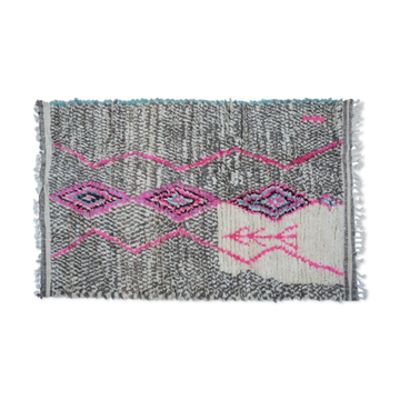 Colorful Berber carpet 194x134cm
