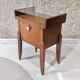 Table de chevet en noyer