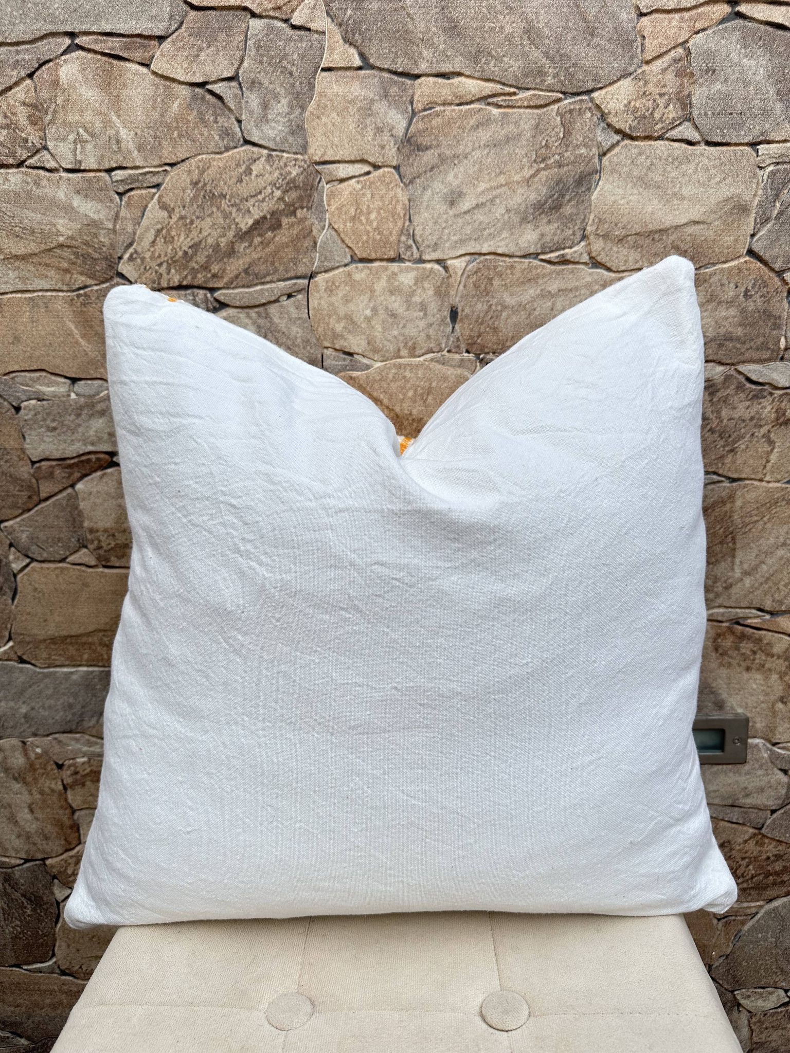 Handmade Berber wool cushion: Moroccan Kilim cushion (45x45cm)
