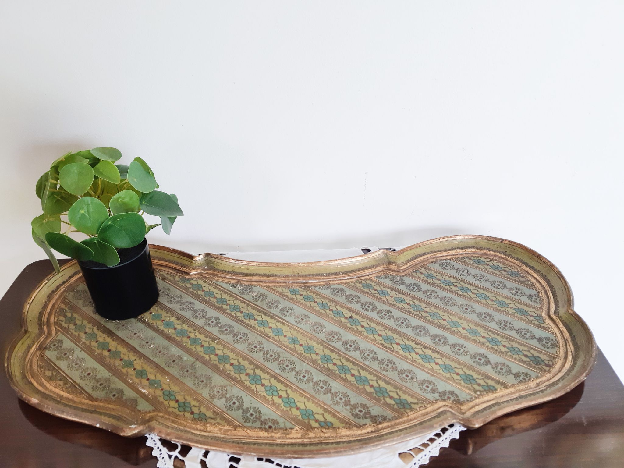 Venetian wooden tray, green and gold, vintage, 50s, bean shape