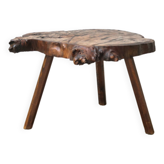 Table d’appoint ou table basse en bois art populaire