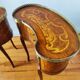Paire de tables de chevet style Louis XV en bois marqueté