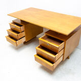 Bureau en bois de hêtre du milieu du siècle, années 1970, Tchécoslovaquie