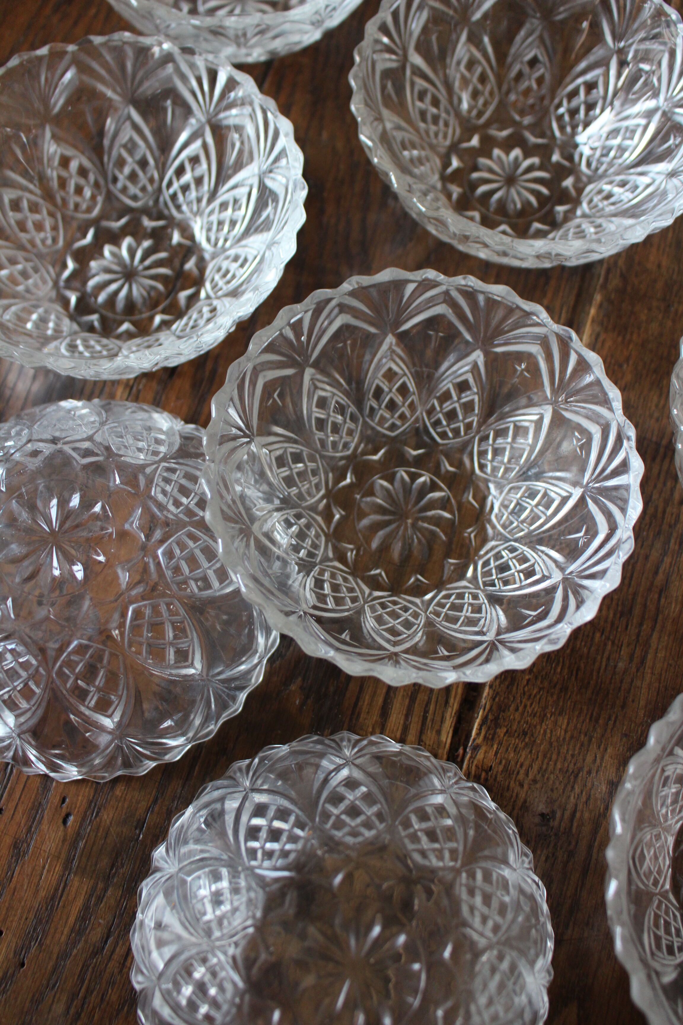 Lot 9 coupelles bols verre ciselé transparent vintage