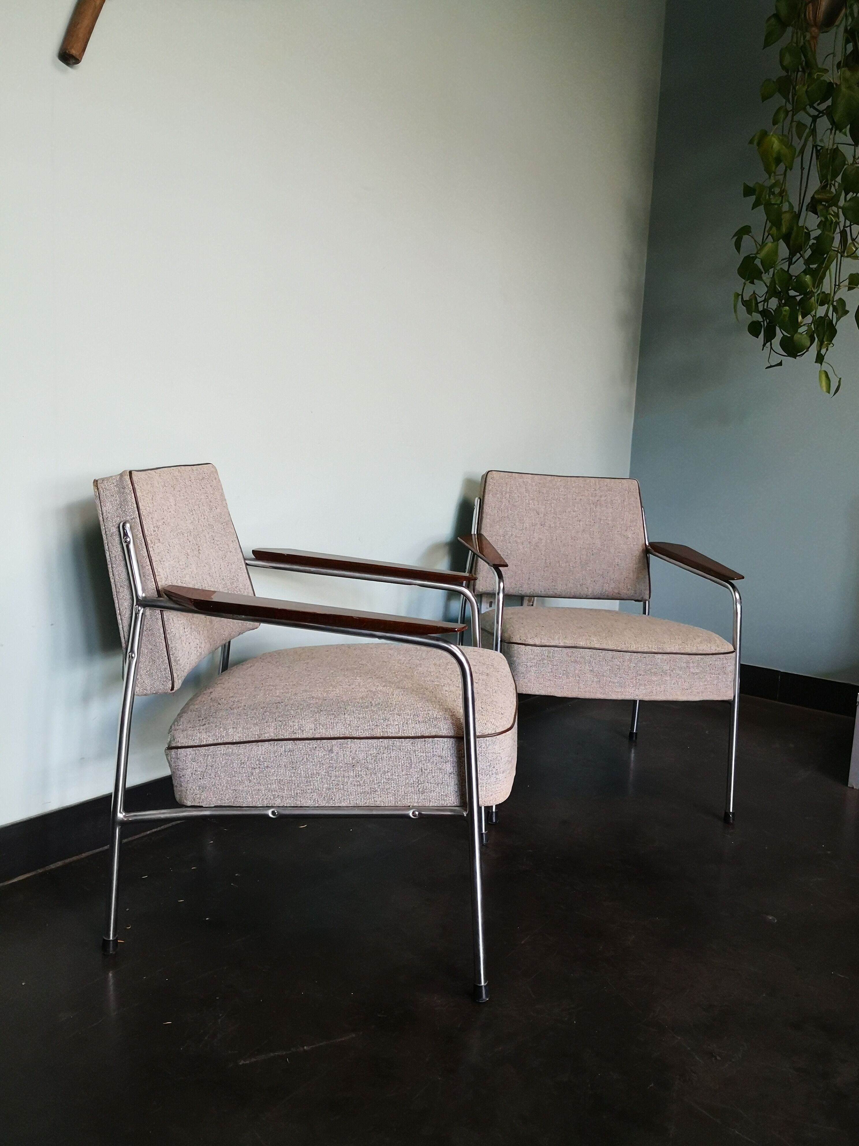 Fauteuil tchèque, 1960, métal, tissu et bois