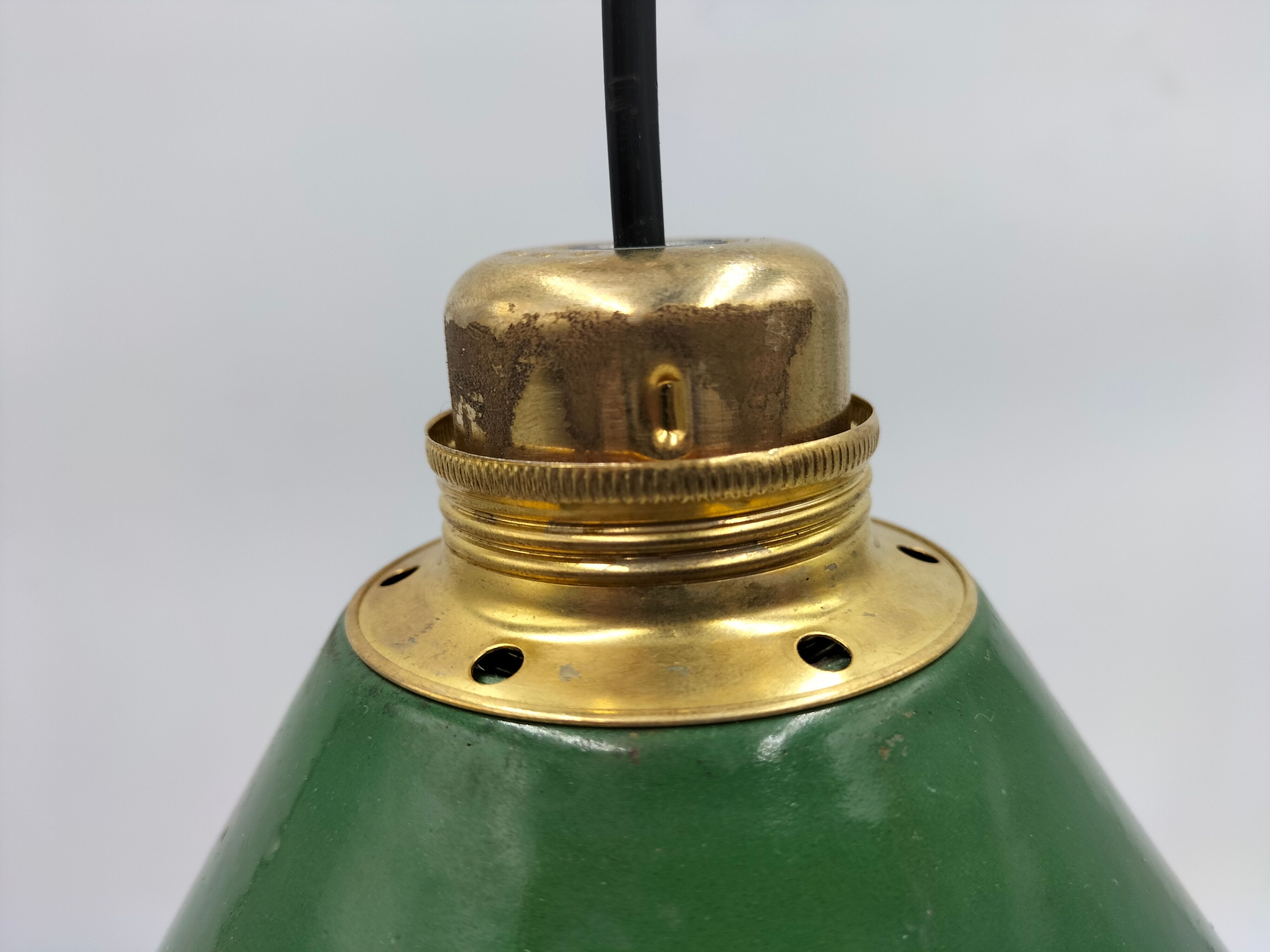 Old enamelled sheet metal lamp
