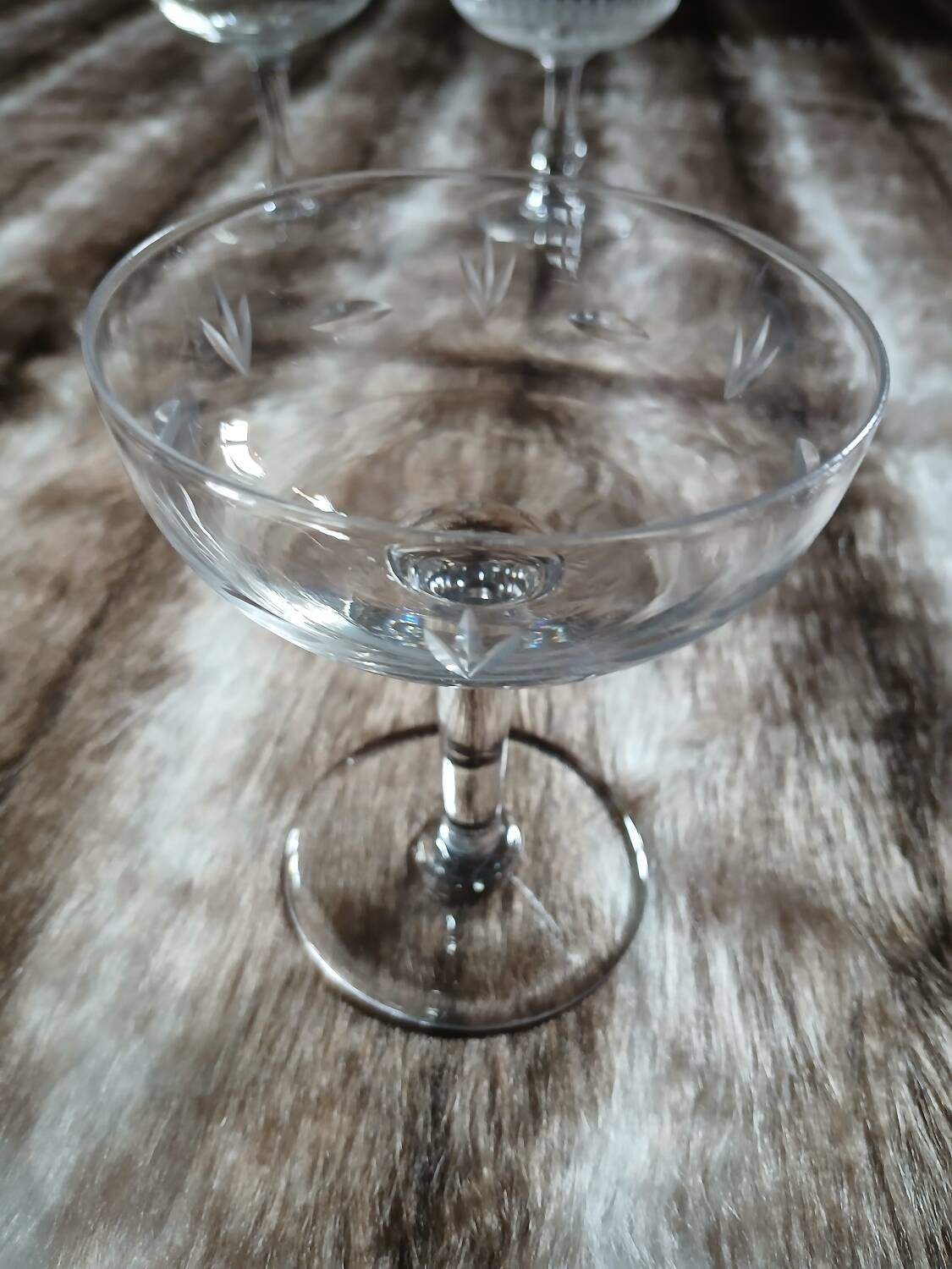 8 mismatched vintage champagne coupes