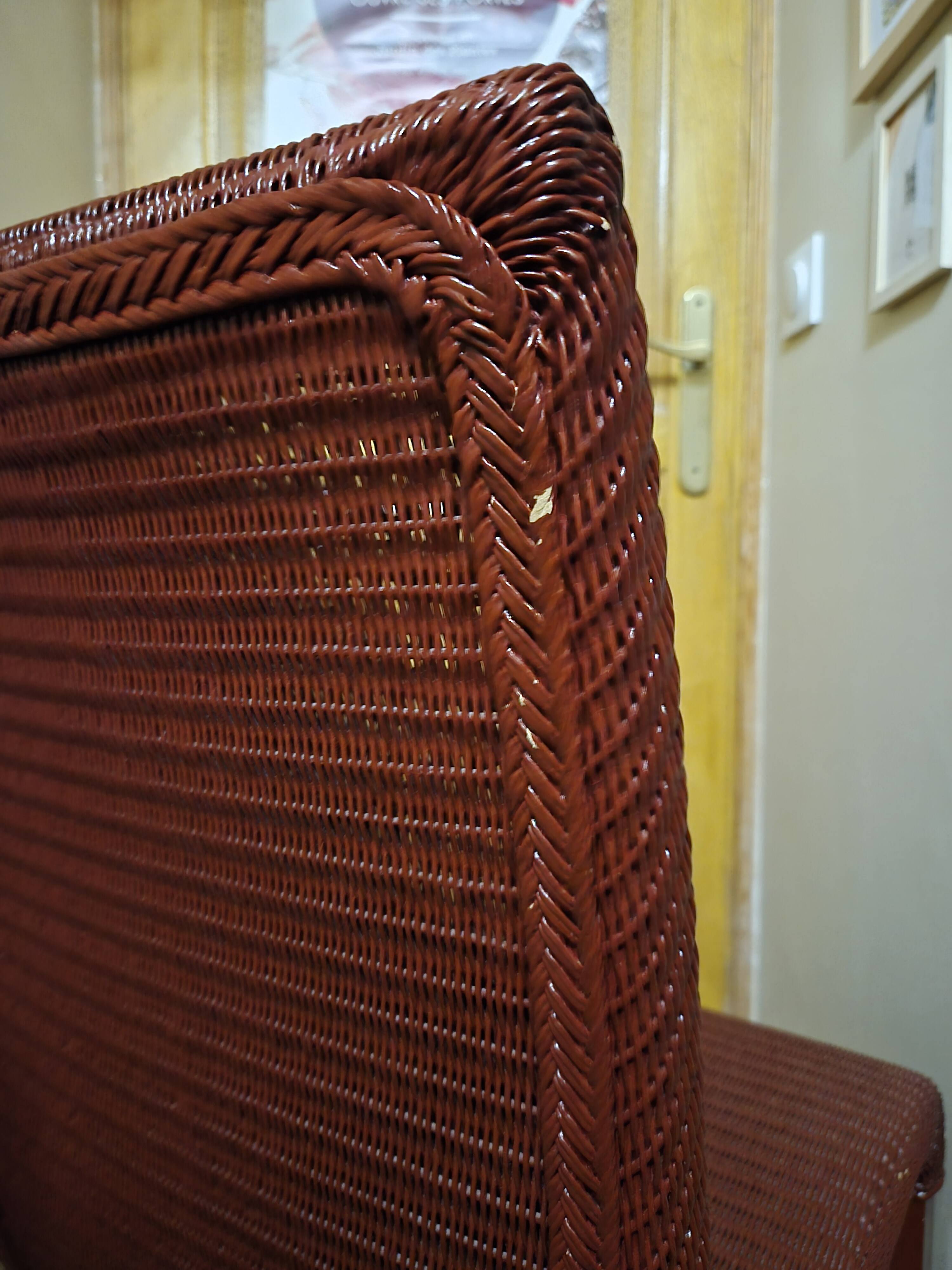 Melissa dining chair