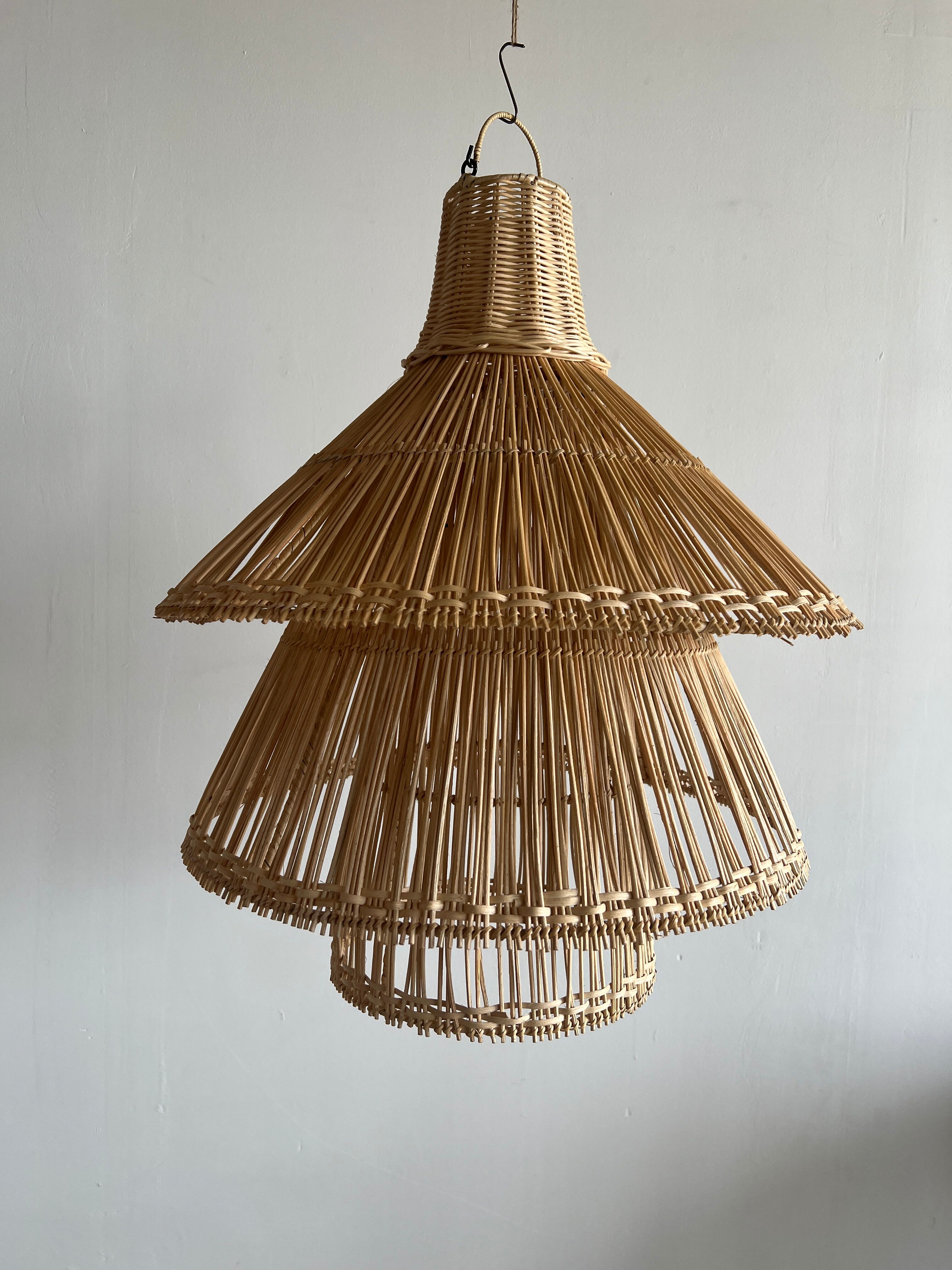 Rattan pendant lamp or light in the shape of an Asian lantern