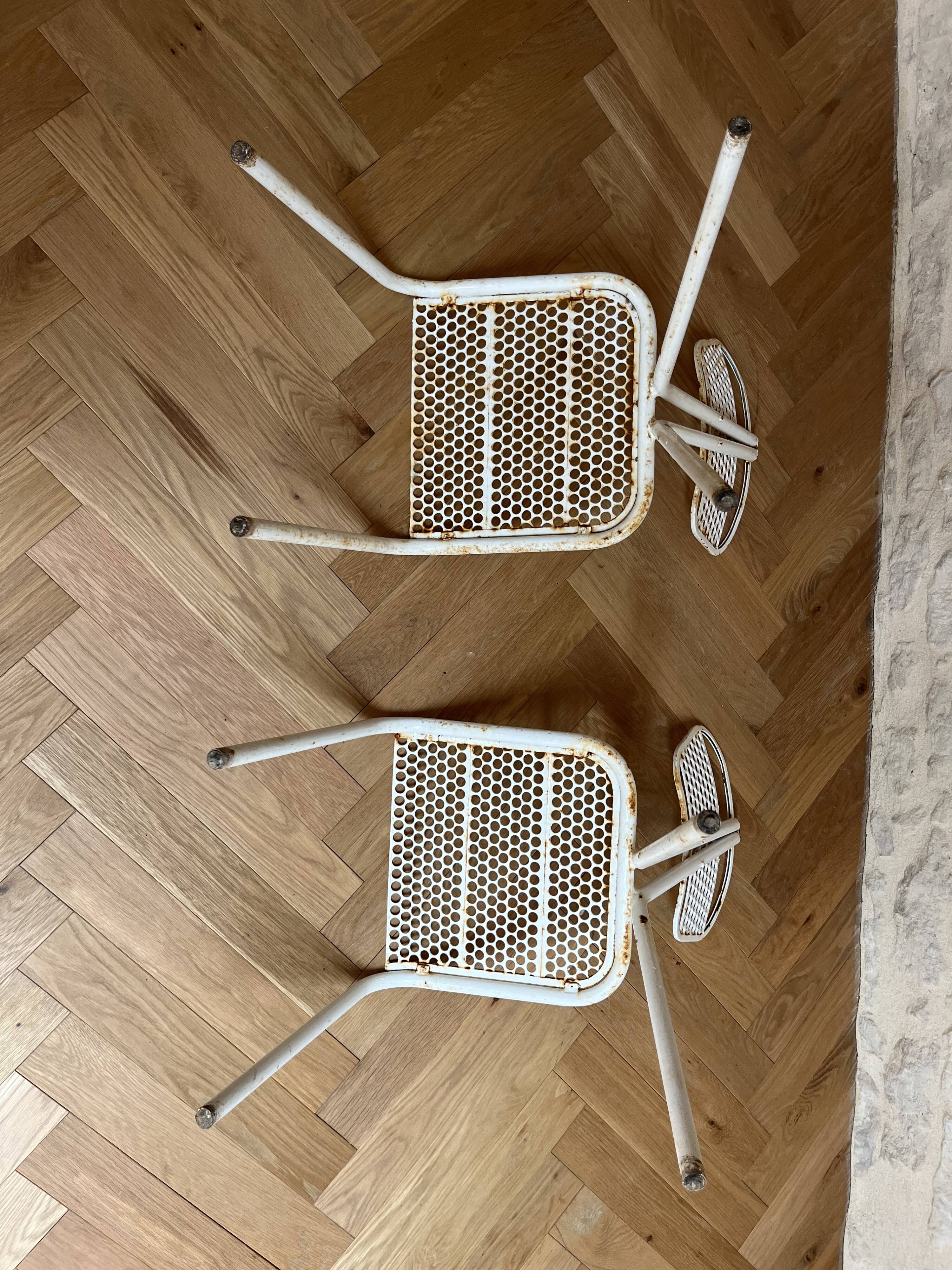 Table de jardin Radar par René Malaval