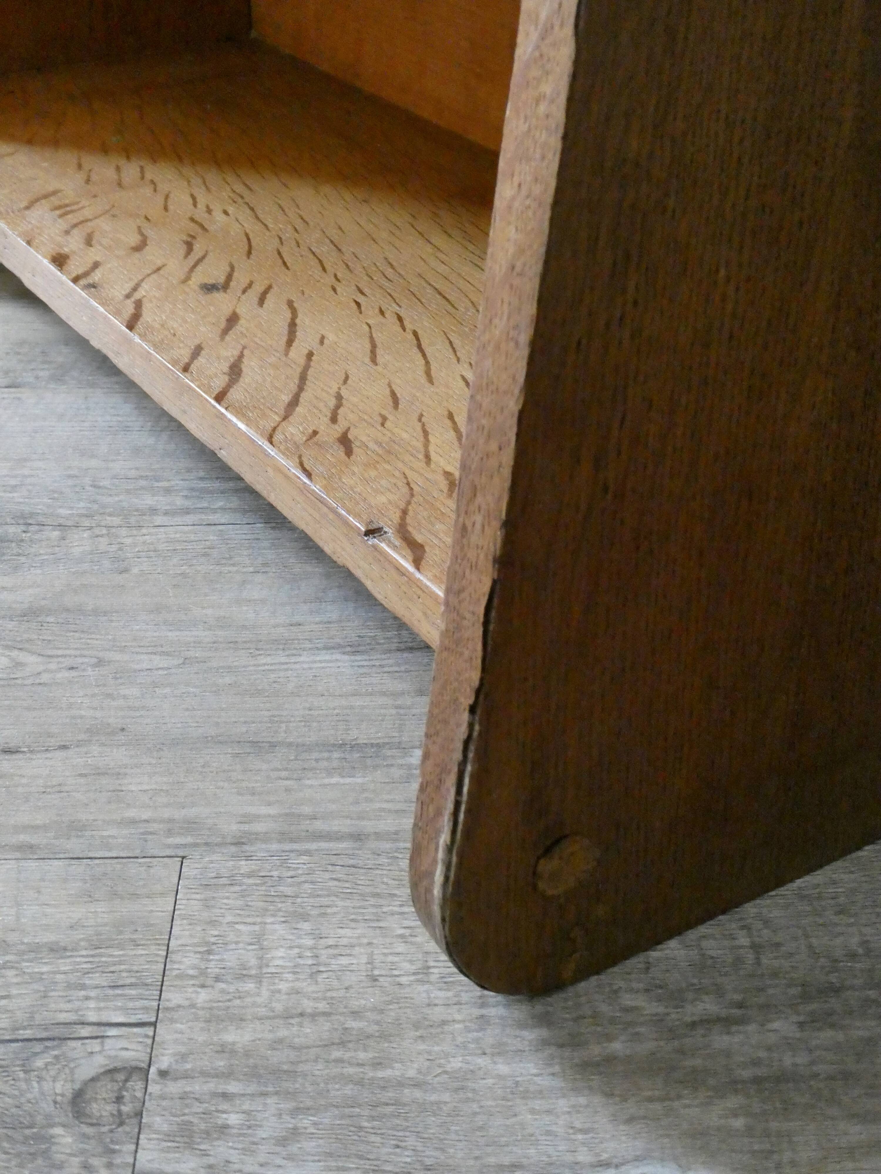 Oak shelves from the 1950s, reconstruction