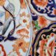 Assiette en porcelaine de style Imari, peinte à la main, Japon, milieu du XX