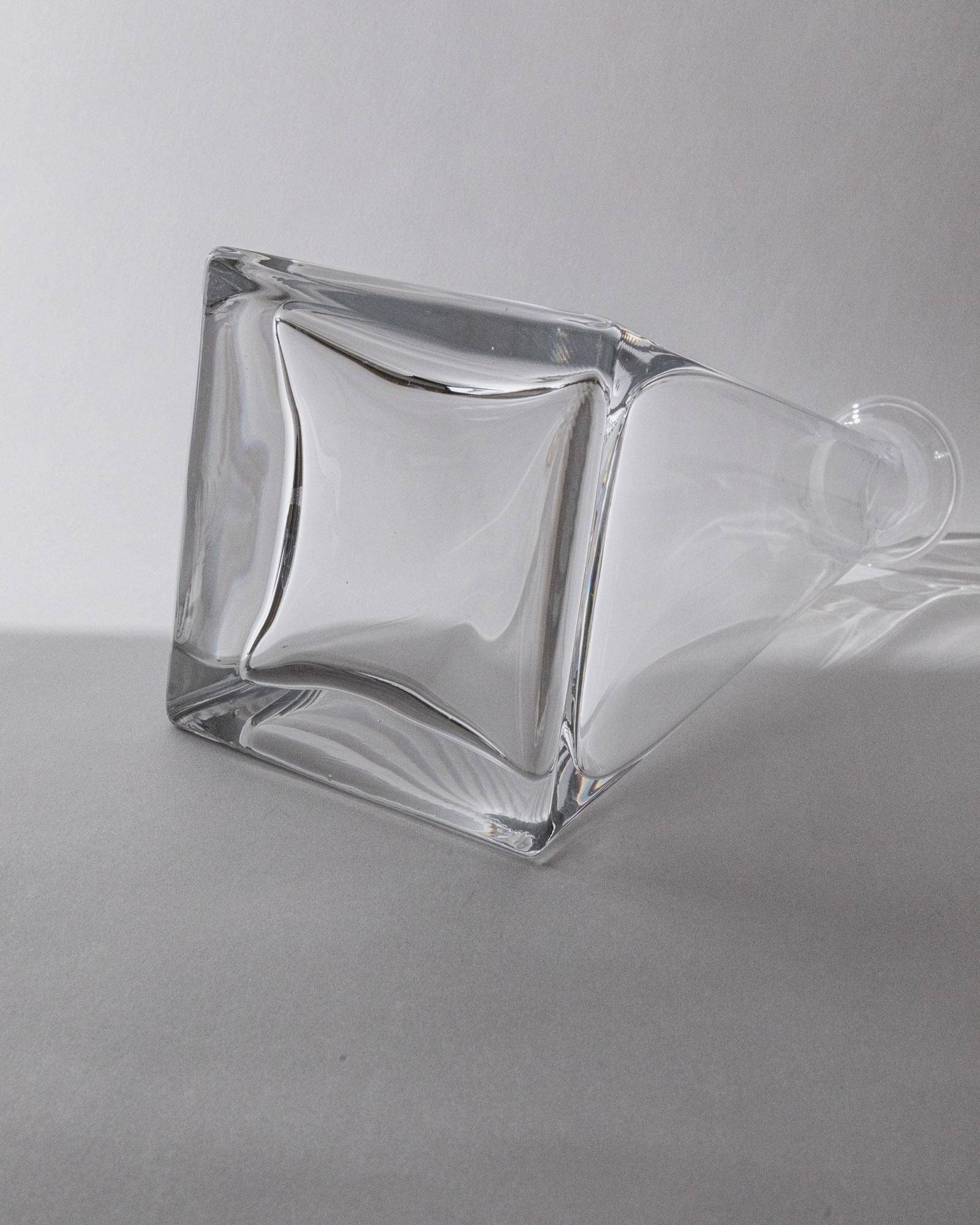 Vintage Murano glass decanter from the 1980s, transparent crystal pyramid with a spherical stopper, Linea 7.