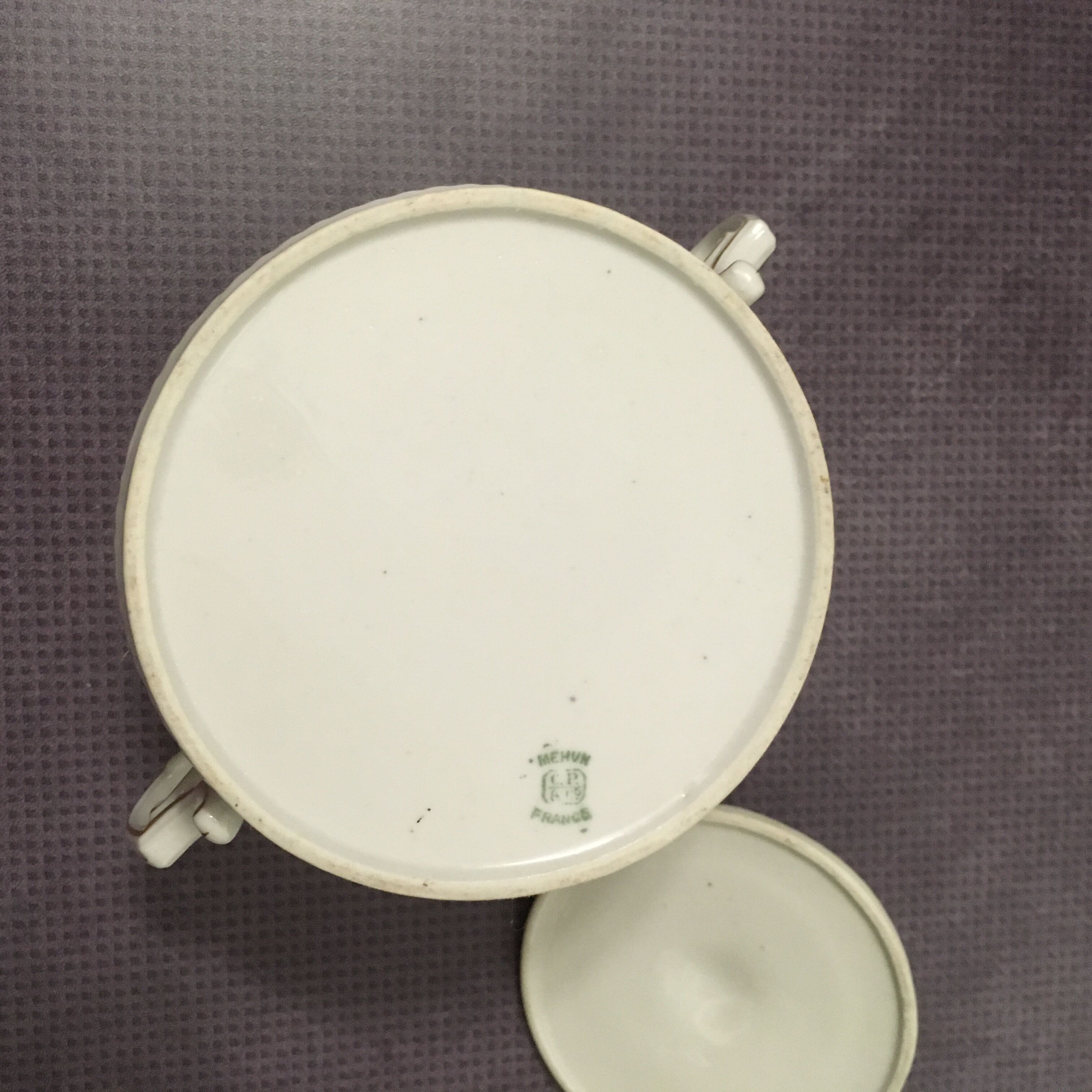 Charles PILLIVUYT Mehun porcelain sugar with fluted relief and blue and white checkered pattern