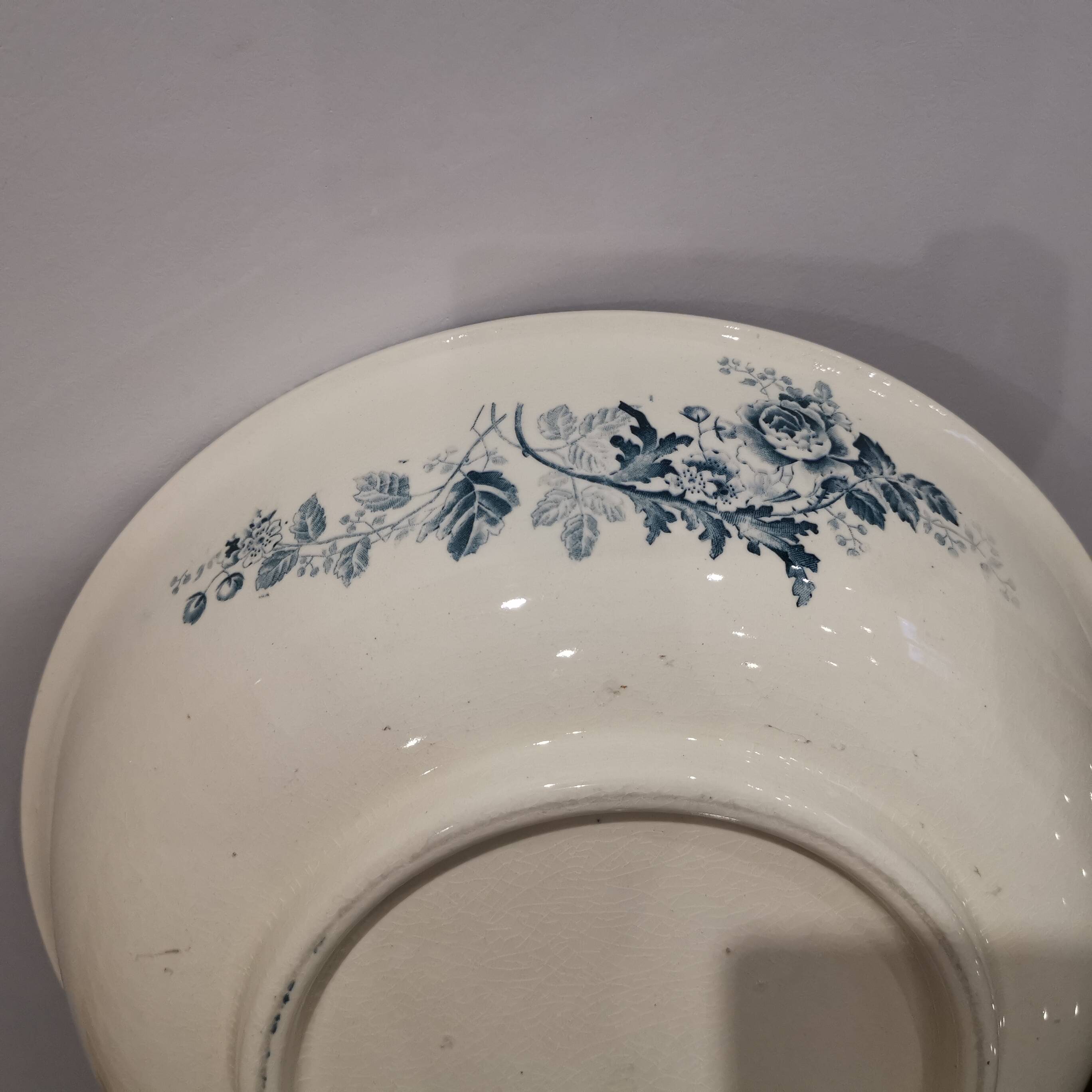 Old dish/ Terre De Fer basin Choisy-le-Roi E. Bourgeois