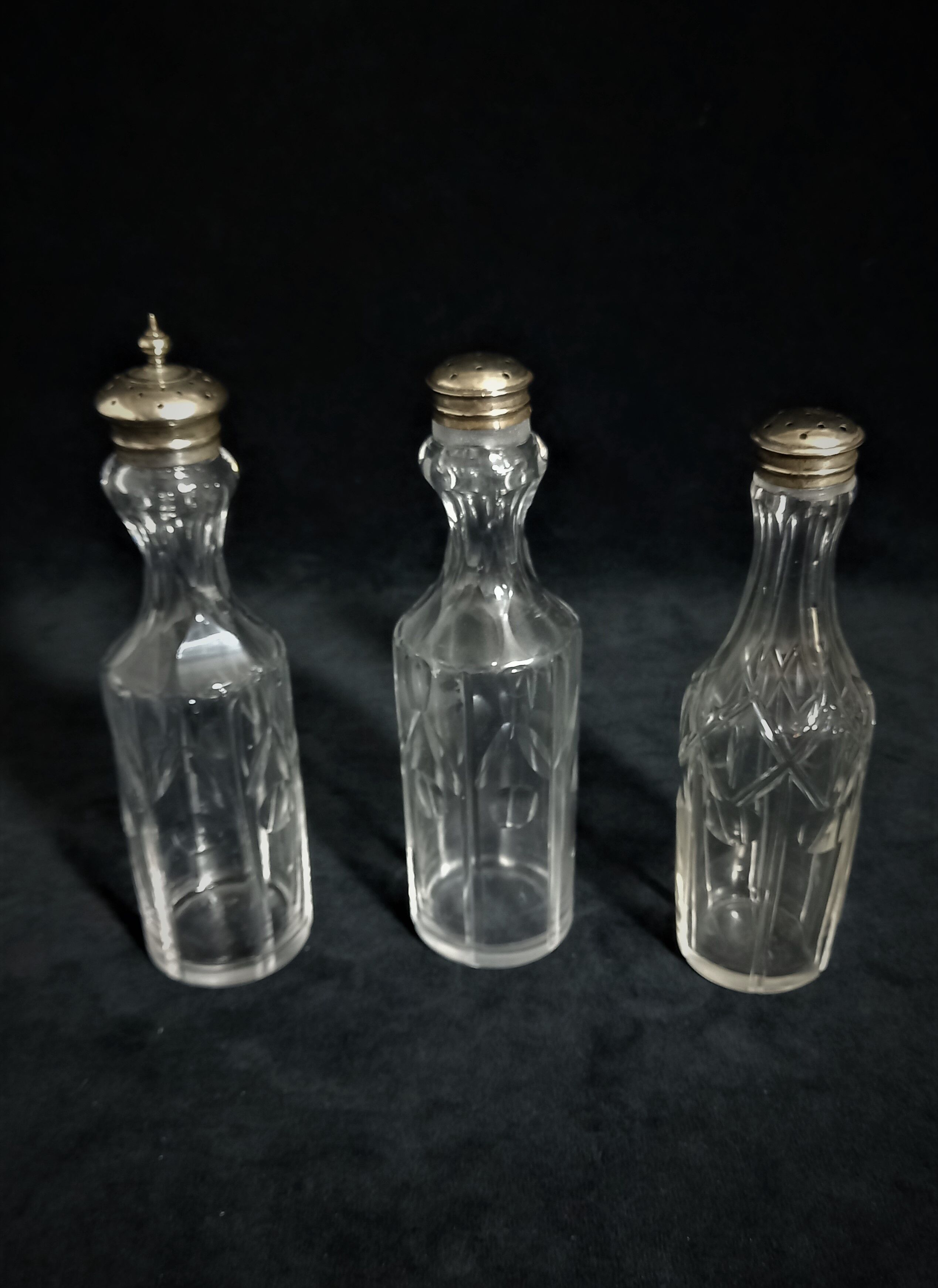 Neoclassical Style Condiment Service (Six Pieces)