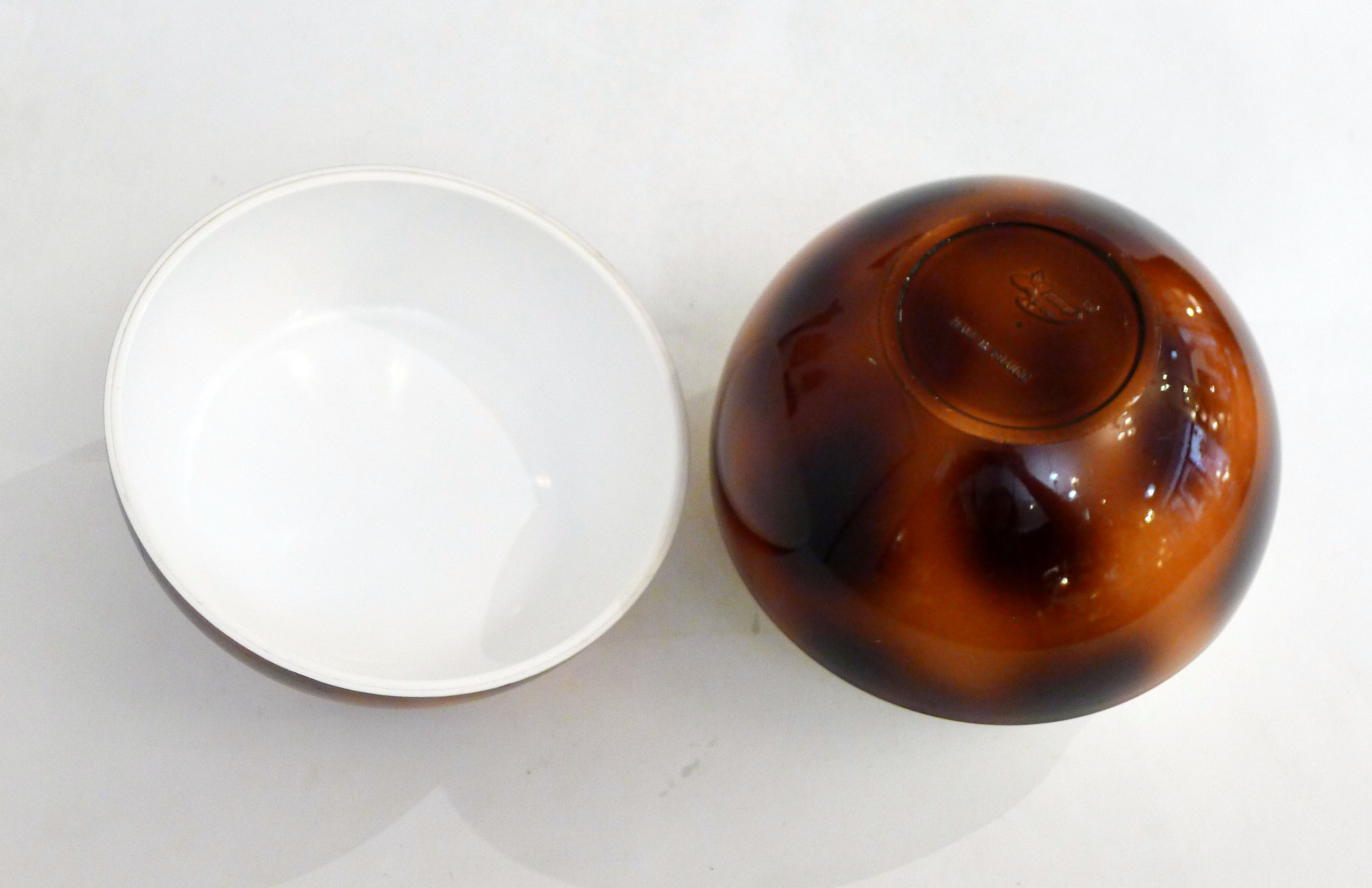 Ice bucket bowling ball scale