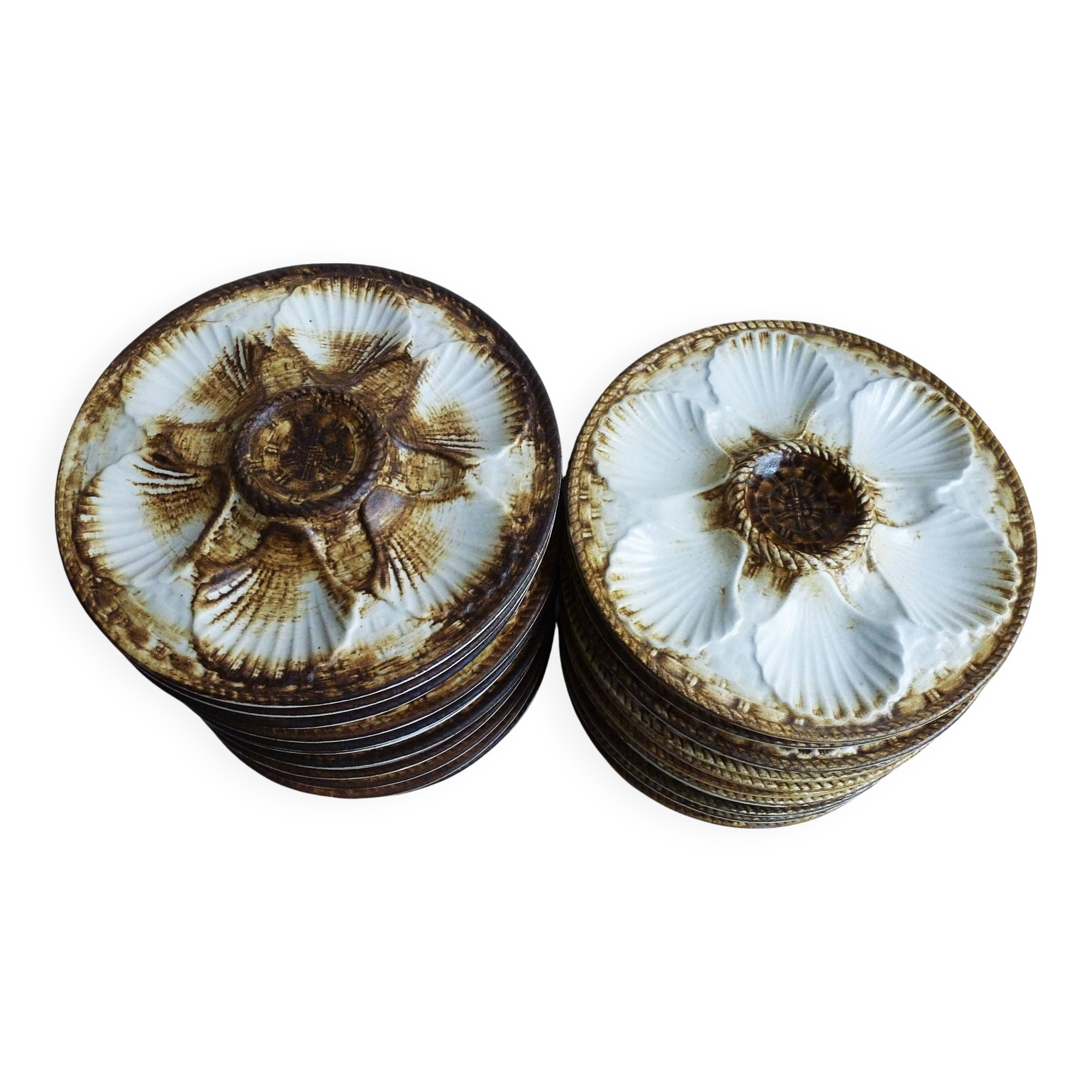 Set of 2 Longchamp oyster plates, vintage shell plates.