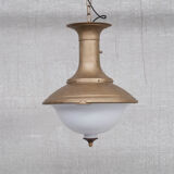Paire de suspensions en laiton et opaline