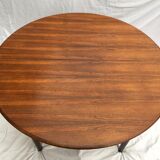 Scandinavian round table with extension