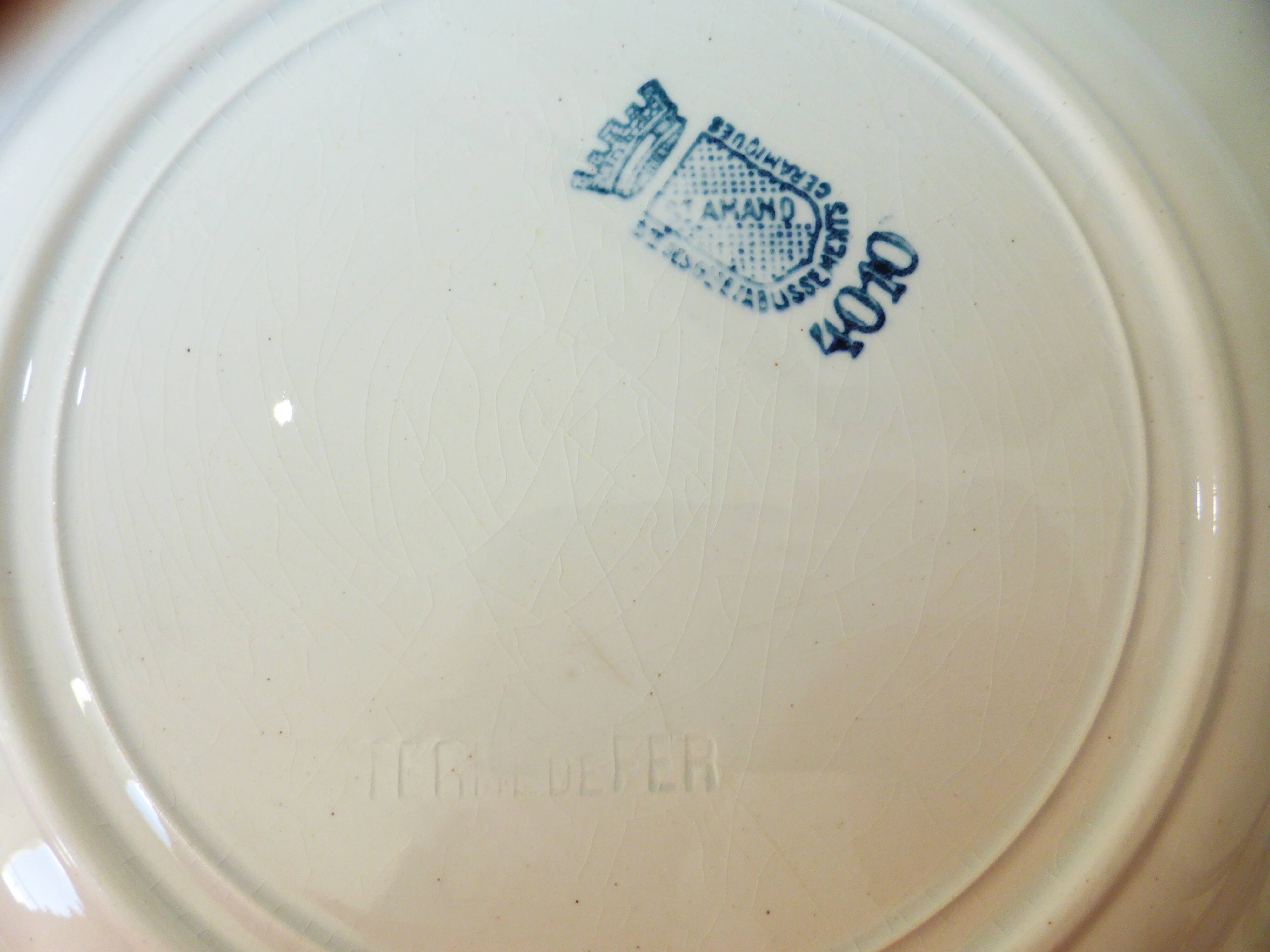 4 flat plates made of St Amand ironstone 220530