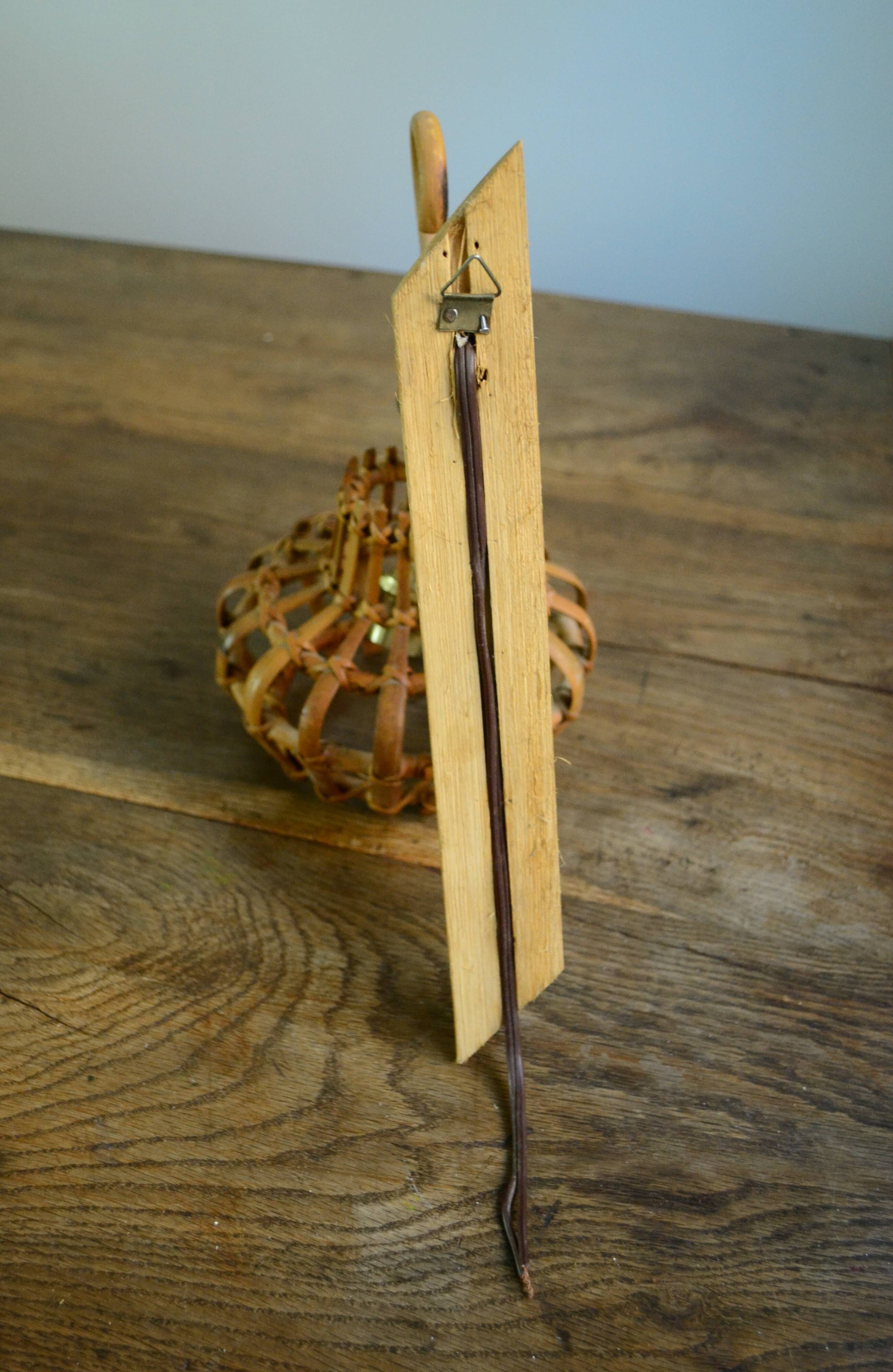 Vintage wall sconce rattan gallows