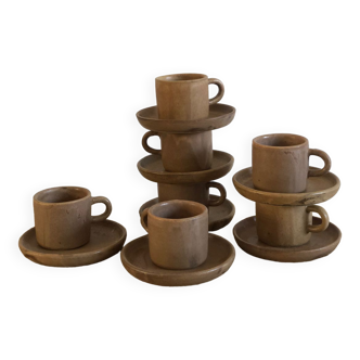 Set cups and under cups