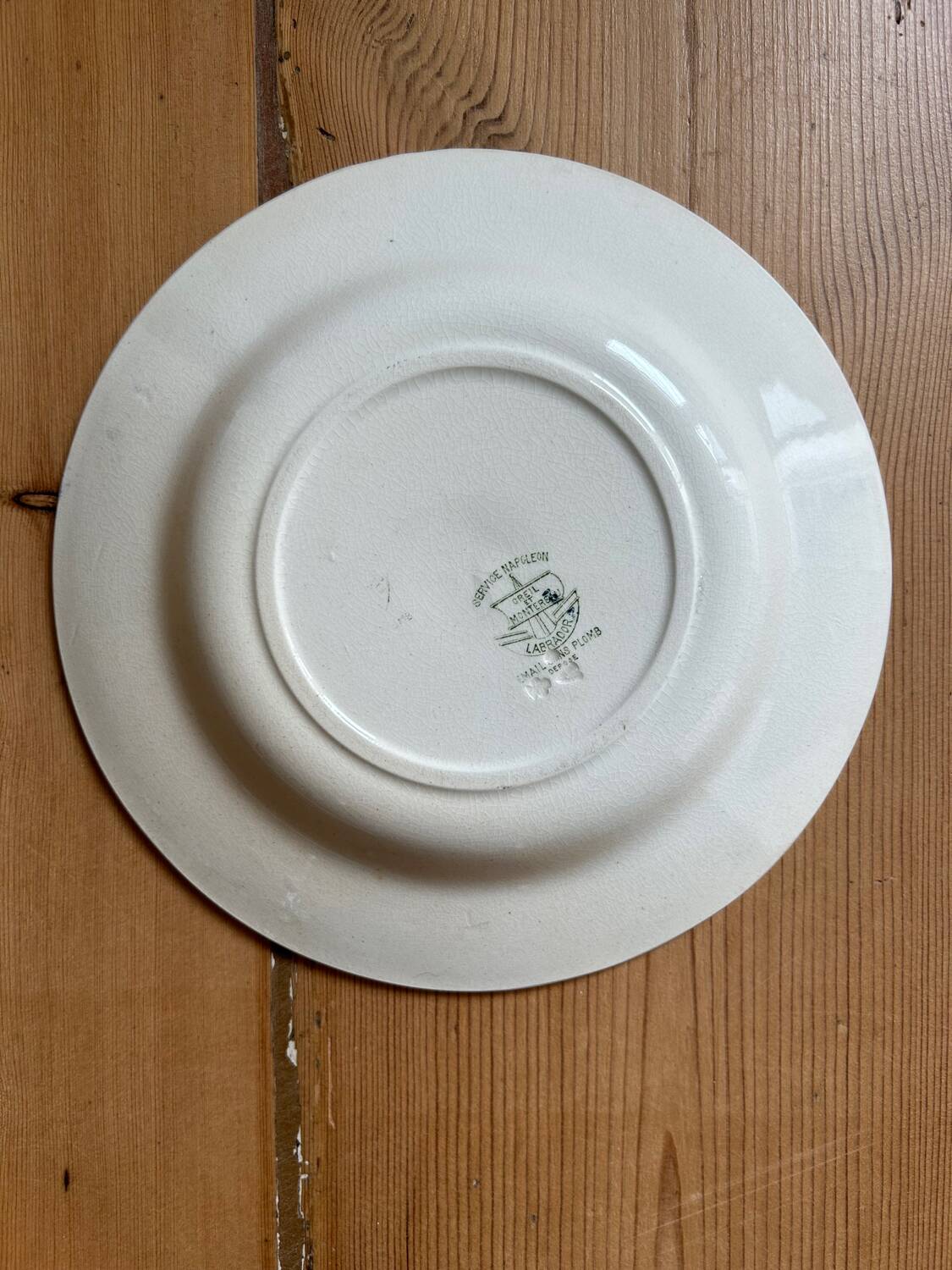Set of 6 old soup plates