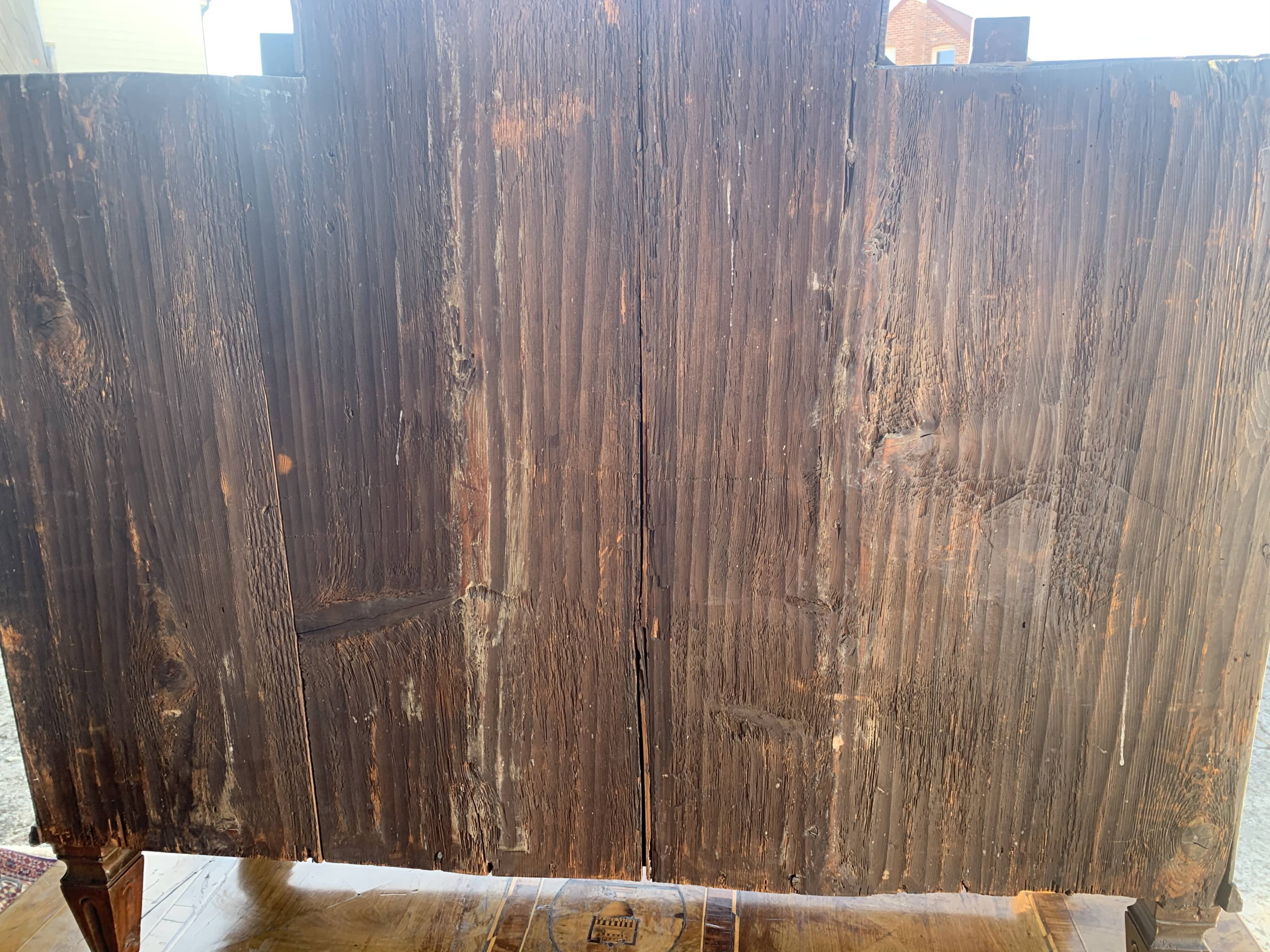 Cabinet in marquetry from Louis XVI period