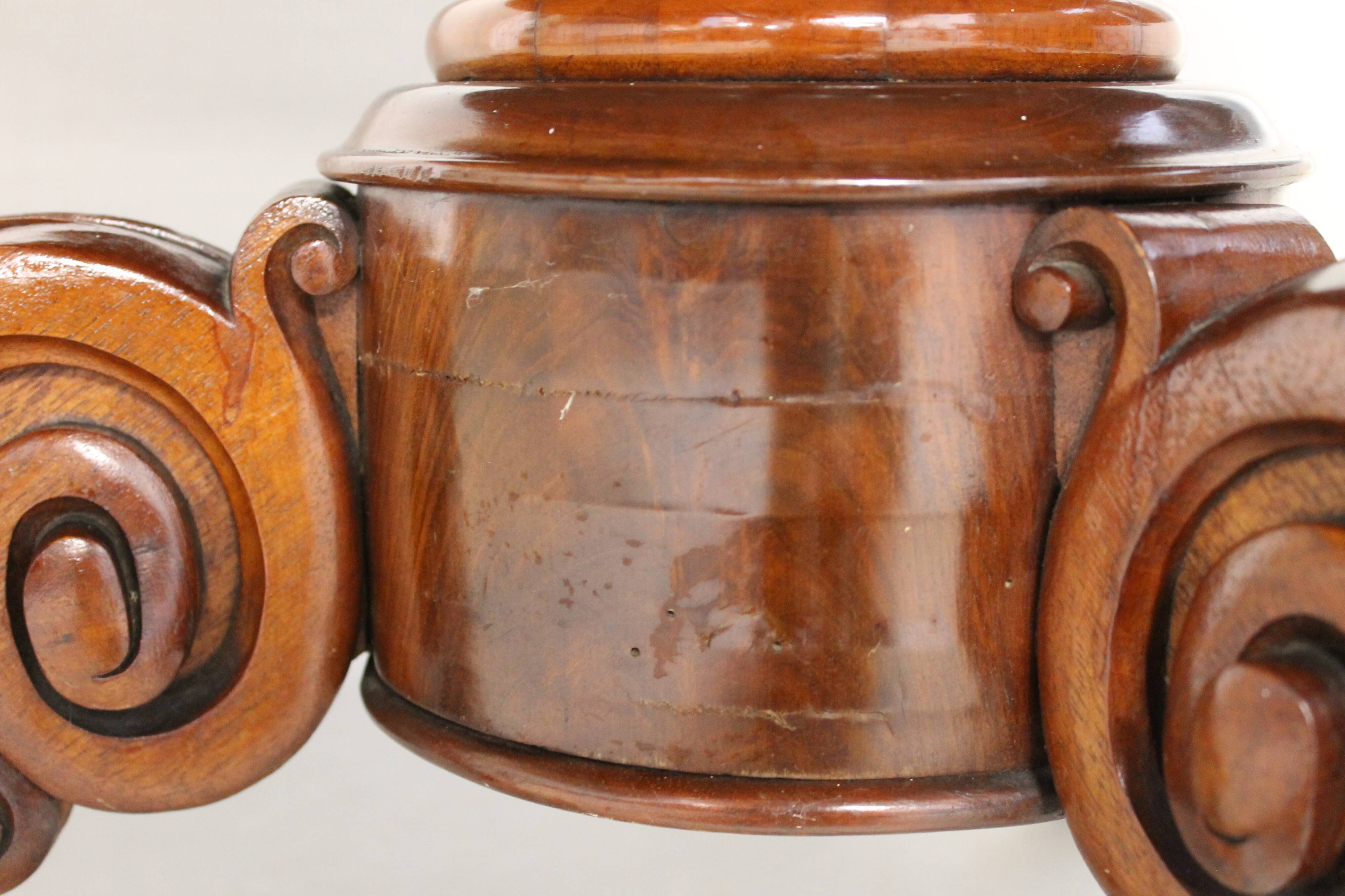 Louis-Philippe period mahogany healing
