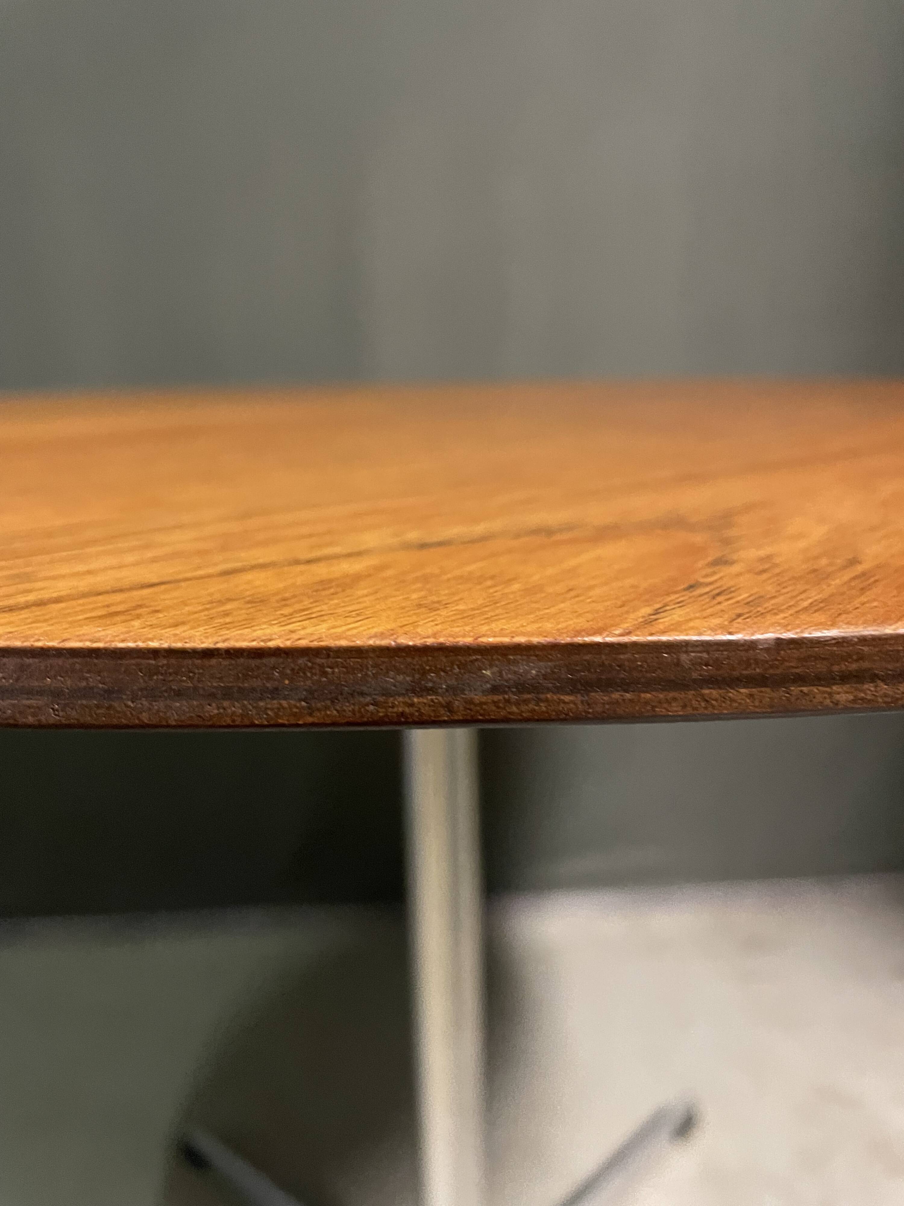 VERY RARE CANNELÉE BASE DINING TABLE BY ARNE JACOBSEN, Fritz Hansen, 1960s