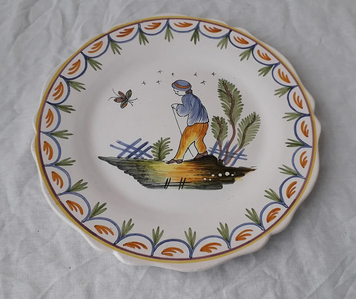 Earthenware plates