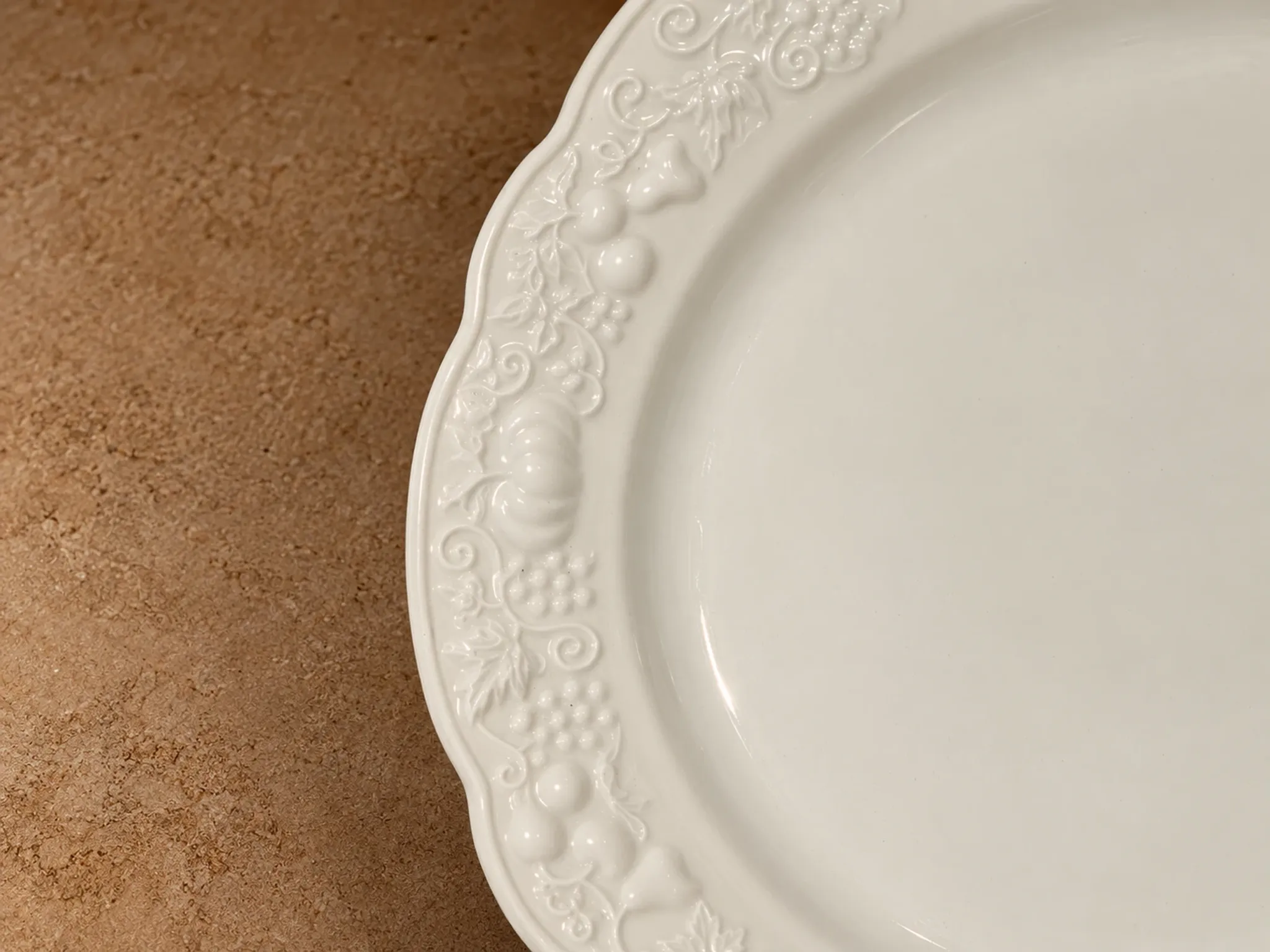 Set of dessert plates Digoin & Sarreguemines, France, circa 1950