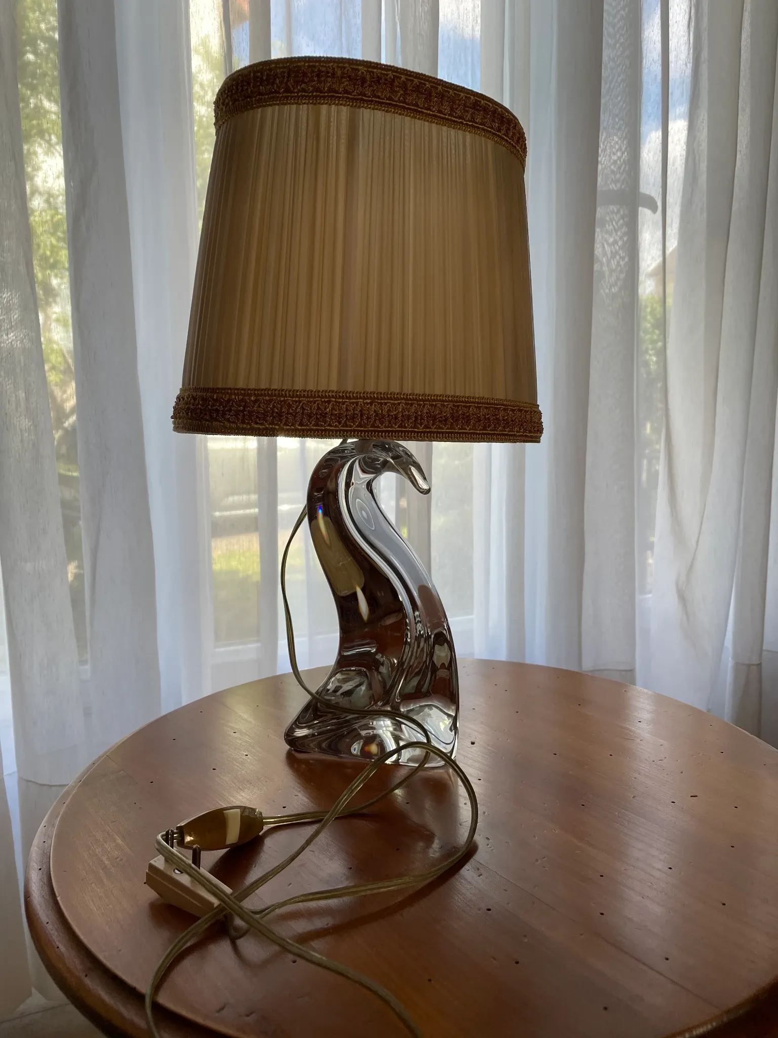 Crystal floor lamp