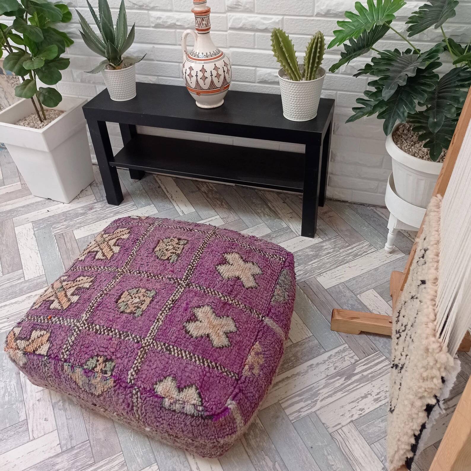 Pouf berbère fait main en laine 60 X 60 X 20 CM