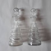 Lot de deux burettes huile et vinaigre en verre tourné