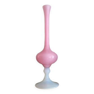 Vase en opaline