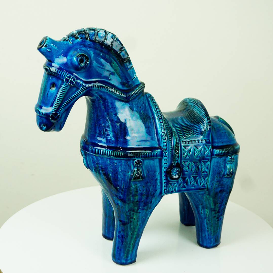 Italian ceramic horse Rimini Blu from the mid-century by Aldo Londi for Bitossi.