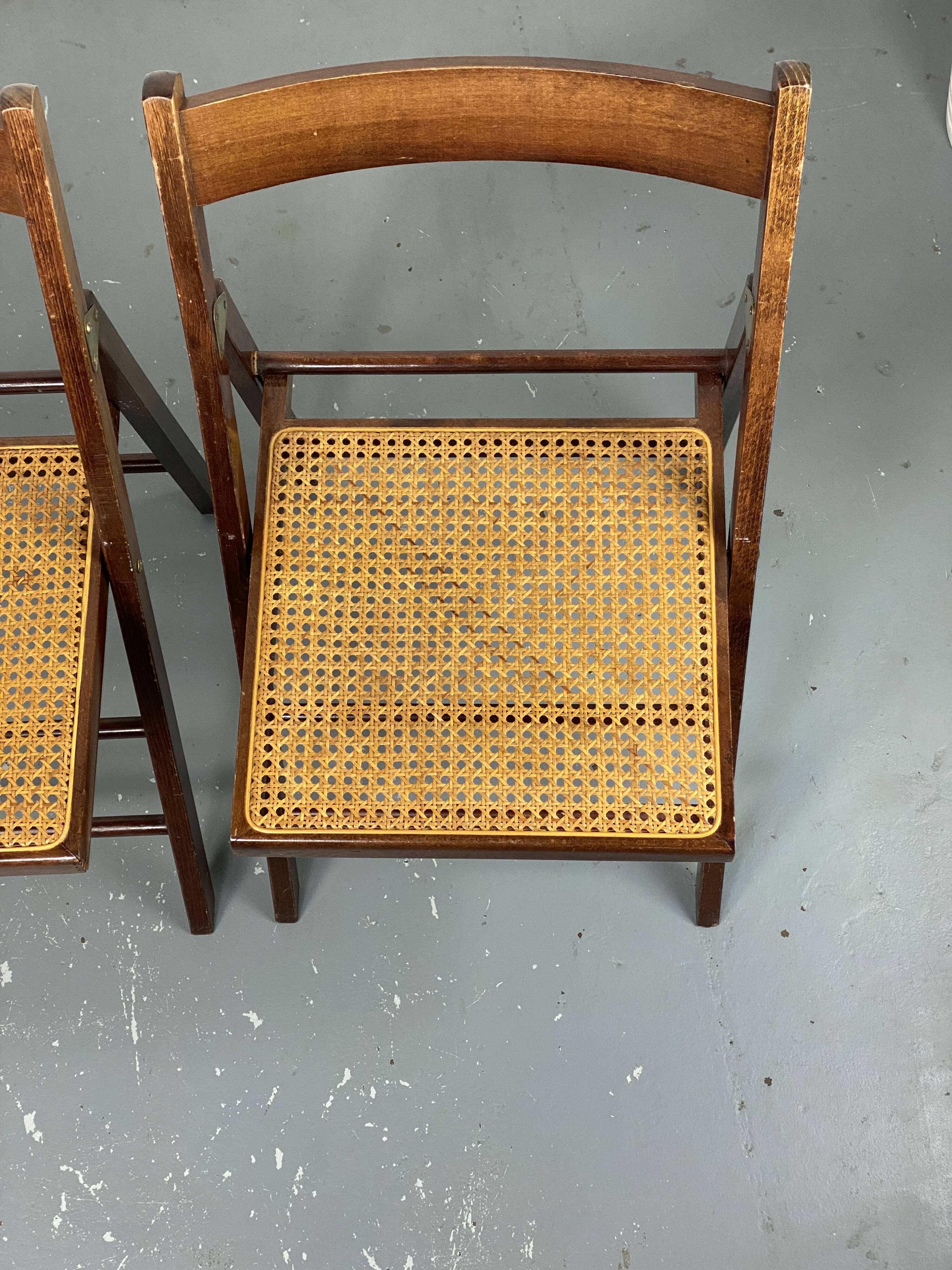 Lot folding chairs in canning