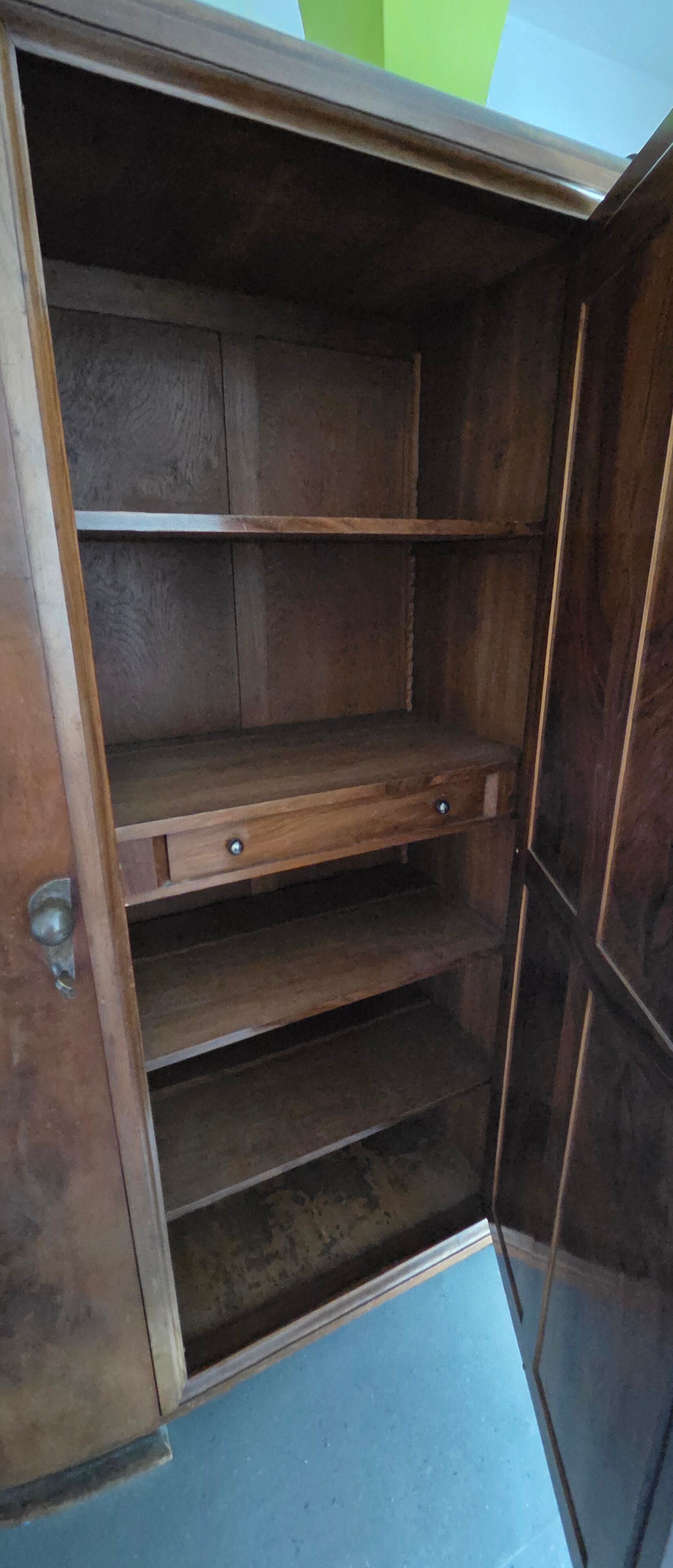Armoire