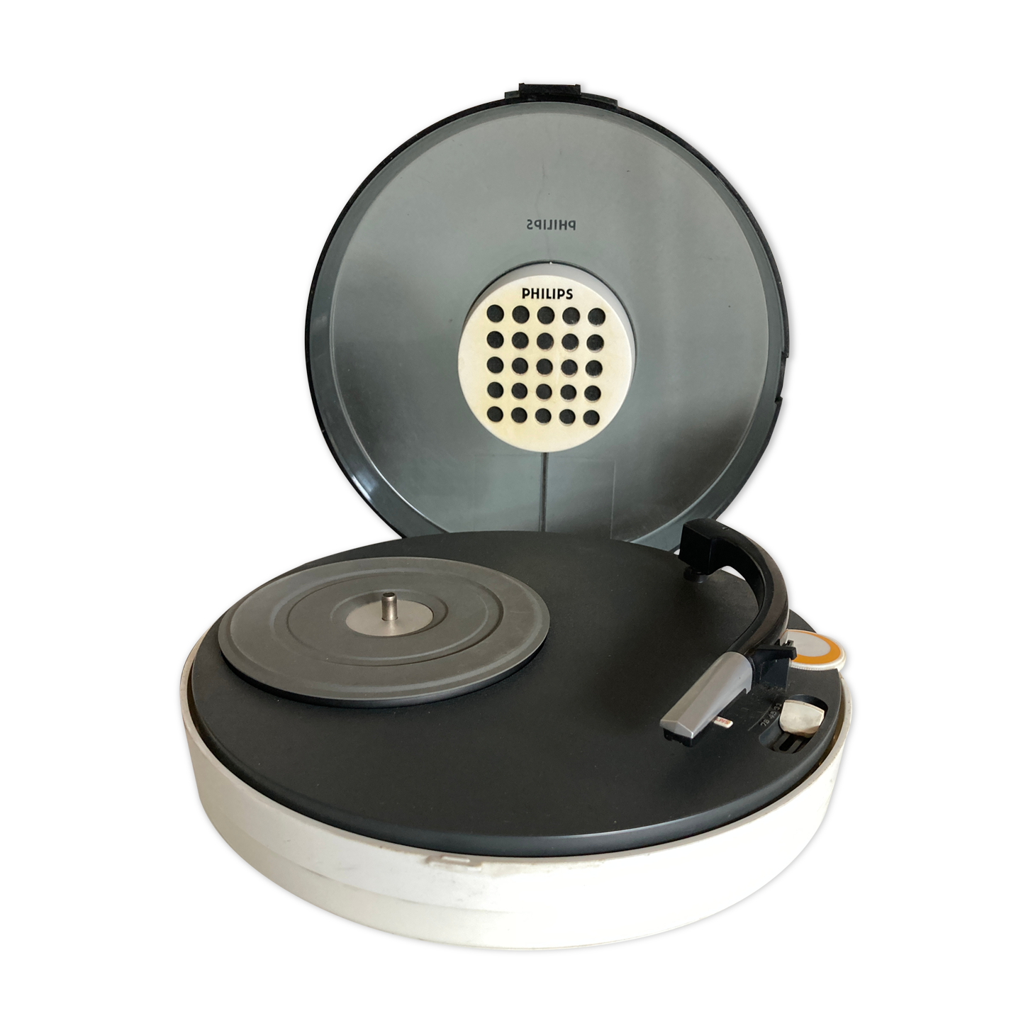 UFO Phillips portable platinum by Patrice Dupont turns Space Age 1969