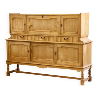 Vintage 1960s oak cabinet - cupboard style of Danish design Henning Kjærnulf