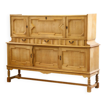 Cabinet en chêne vintage des années 1960 - style de placard de design danois Henning Kjærnulf