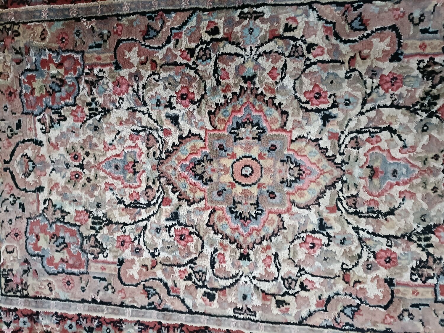 Handmade wool rugs, Pakistan