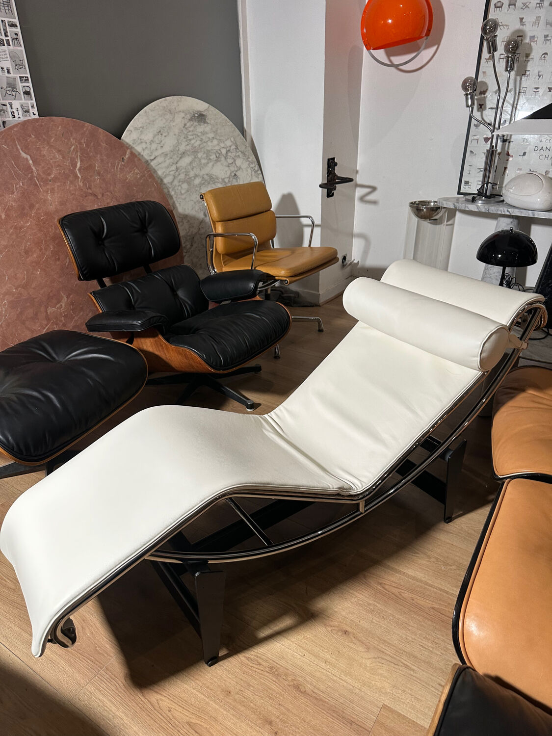 Chaise longue LC4 édition Cassina état proche du neuf