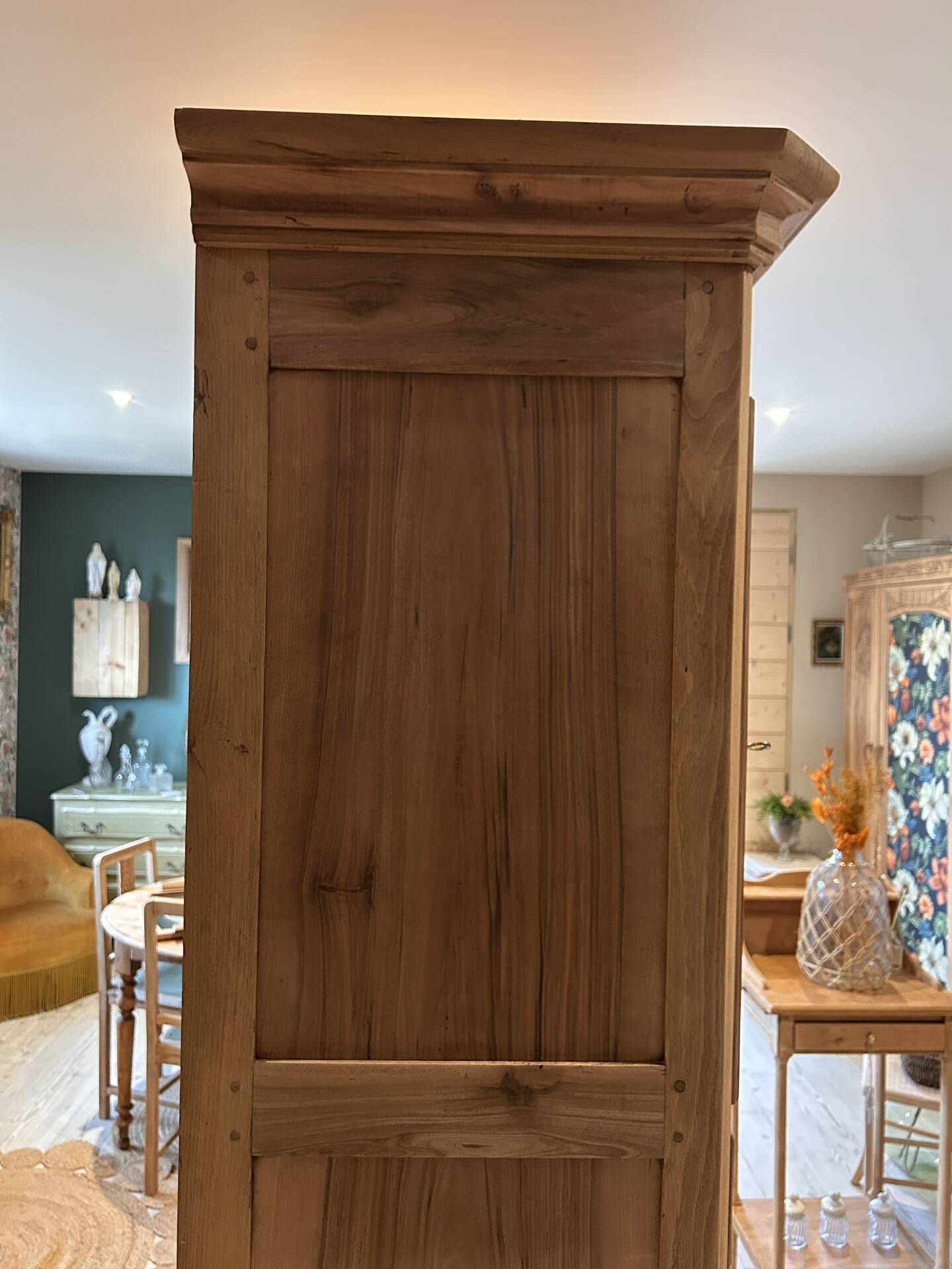 Wardrobe (Man standing)
