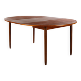 Scandinavian extendable teak dining table