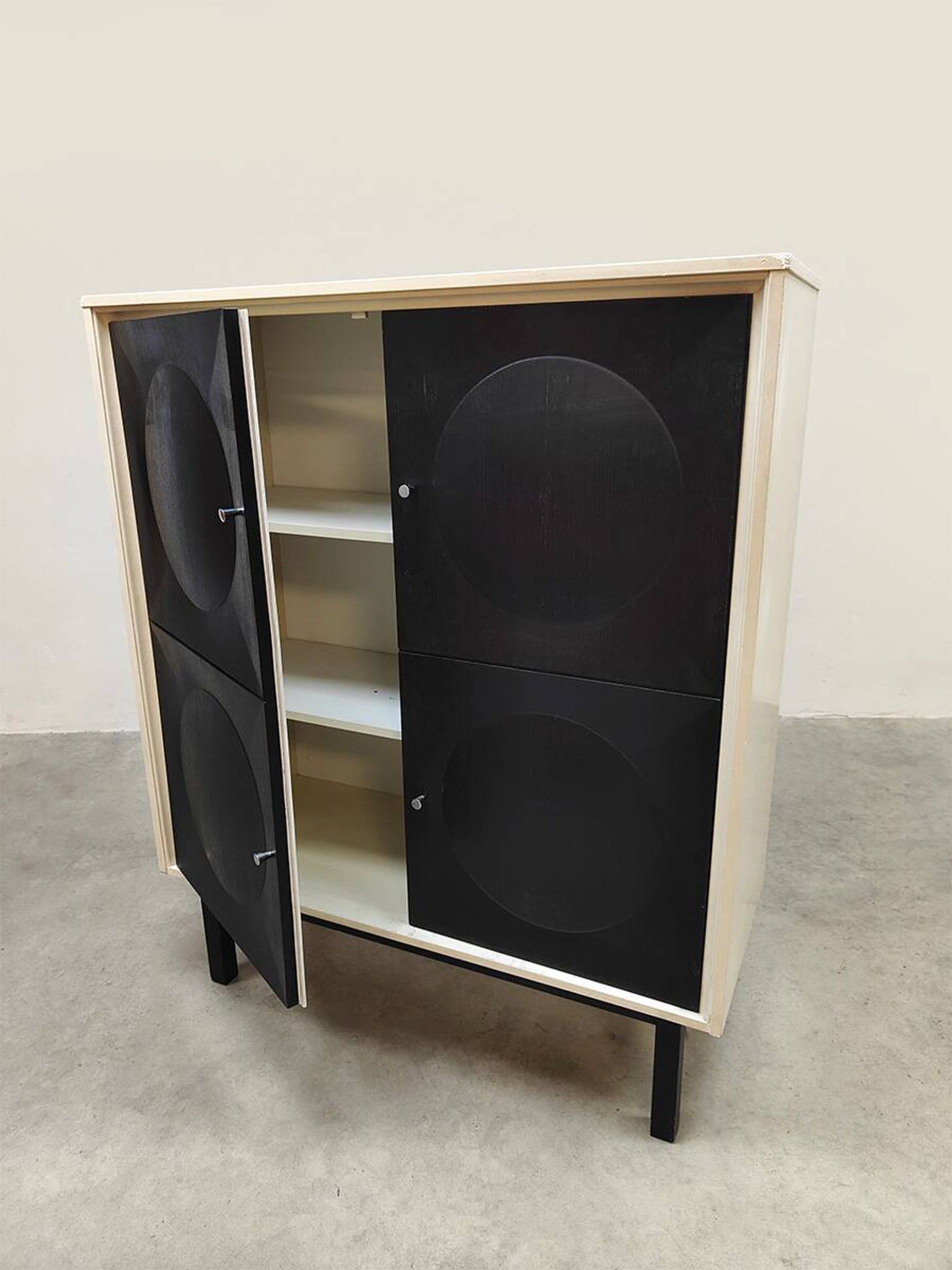 Brutalist circular cabinet vintage 'Geometric design'