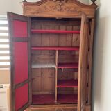 Large solid wood wardrobe from the 1900s-1920s